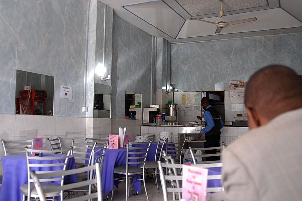 ナイロビのカフェ